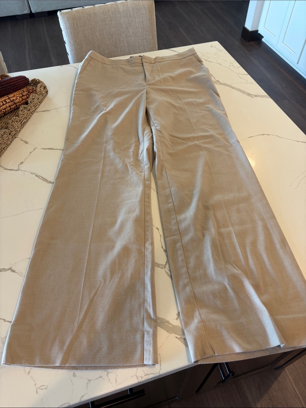 Banana Republic Women's Dress Pants in Light Tan